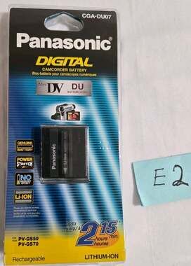 NOS Original Genuine Panasonic 7.2V 680 mAH Camcorder Battery CGA-DU07